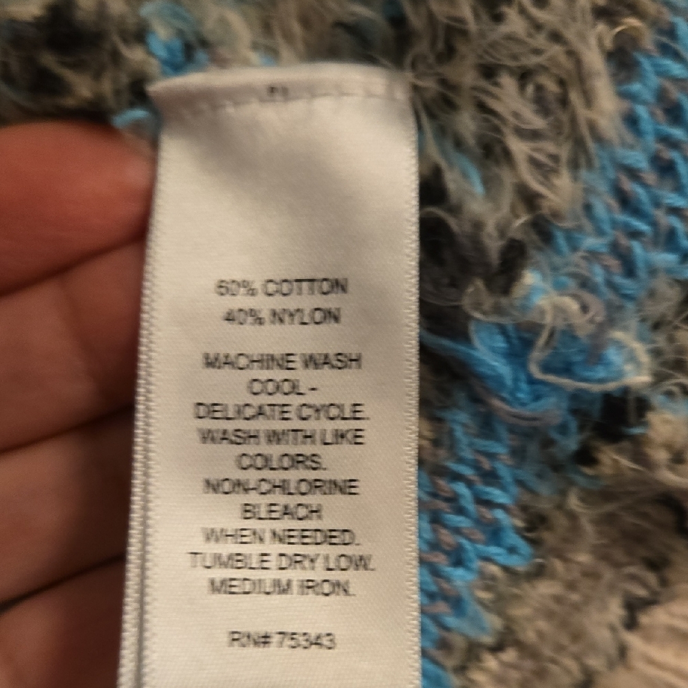 Women's Aztec Patterned Open Front Sweater - Picture 5 of 5